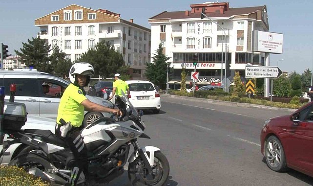 Nevşehir'de trafik yoğunluğu havadan görüntülendi