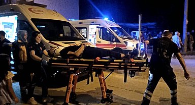 Otomobil ile motosiklet çarpıştı: 2 yaralı