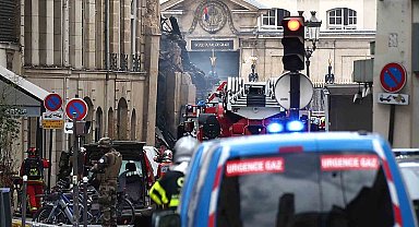 Paris'teki patlamada 7'si ağır 16 kişi yaralandı