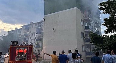 Polis lojmanlarında çıkan yangın korkuttu