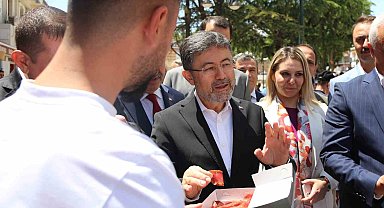 "Kayseri pastırması mı, Kastamonu pastırması mı" sorusuna Bakan Yumaklı'dan esprili cevap