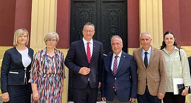 Rektör Çomaklı'dan balkan üniversitelerine ziyaret