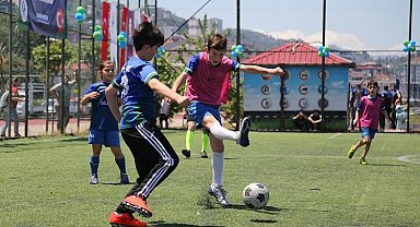 Rize'de mahalleler arası futbol turnuvası