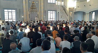 Sahabe Camii'nde ilk namaz kılındı