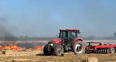 Saman balyalarının bulunduğu arazideki yangın 1 saatte kontrol altına alındı