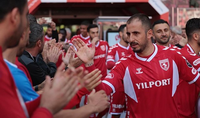 Şampiyon Samsunspor sahaya iniyor