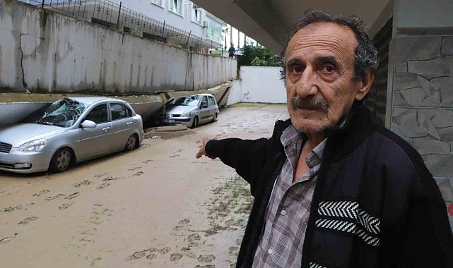 Samsun'da istinat duvarları sele dayamadı: 10 araç ve 1 tekne zarar gördü