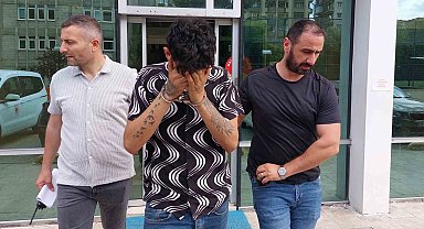 Samsun'da kafe önünde 2'si kadın 3 kişiyi yakalayan genç tutuklandı