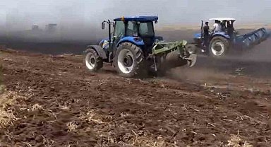 Şanlıurfa'da ekili arazide çıkan yangında 60 dönüm buğday kül oldu