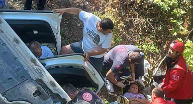 Şarampole uçan araçtan 6 kişi sağ çıktı