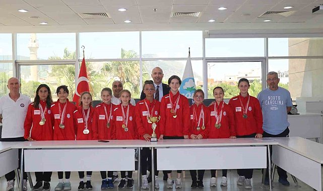 Söke Belediye Başkanı Arıkan, Türkiye Şampiyonlarının sevicini paylaştı