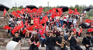 Talas'ta mesire alanında çevre mesajı