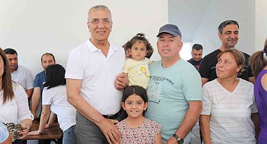 Tarhan'dan bayramlaşma töreninde sözleşme sürprizi