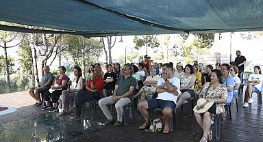 Tarihi Güvercinada'da söyleşi gerçekleştirildi