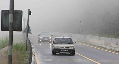 Tatilcilere Bolu Dağı'nda sis sürprizi