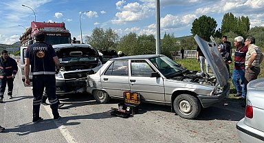 Tavşanlı'da zincirleme trafik kazası: 2 yaralı