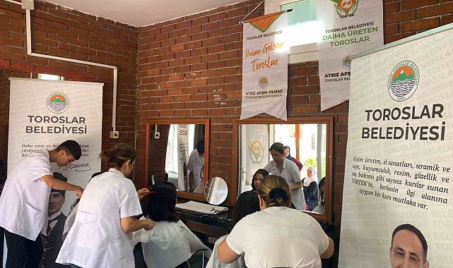 Toroslar'da özel bireylere kuaförlük hizmeti