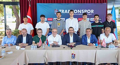 Trabzonspor'dan Akçaabat Sebat Gençlik'e gençlik aşısı