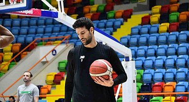 Troy Selim Şav, P. Karşıyaka Yolunda