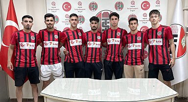 Turgutluspor 7 oyuncusu ile profesyonel sözleşme imzaladı