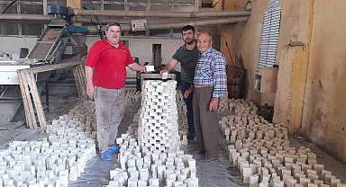 Türklerin asırlık gelenekle ürettiği zeytinyağlı sabunlar, turistlerin de ilgisini çekmeye başladı