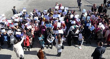 Uzmanlardan velilere uyarı: "Karnen kötü, tatil yok demeyin"