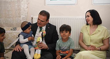 Vali Akbıyık bayramı vatandaşlarla geçirdi