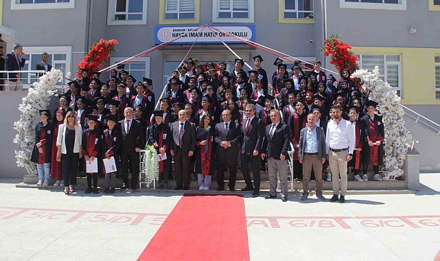 Vali Dağlı, Havza'da öğrencilere karne dağıttı