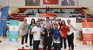 Vanlı boksörlerden büyük başarı
