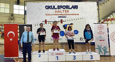 Yıldızlar Halter Türkiye Şampiyonasında altın madalya