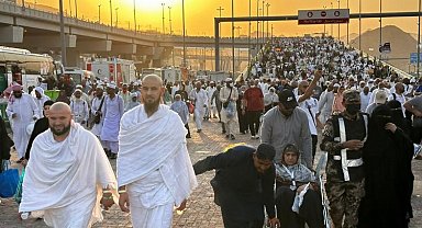 1,8 milyon Hacının 83 bini Türkiye'den