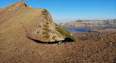 Aktivistlerden Nemrut Kalderası için farkındalık etkinliği