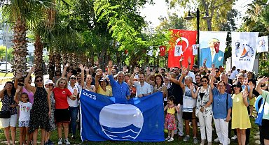 Antalya Muratpaşa'nın plajlarına mavi bayrak