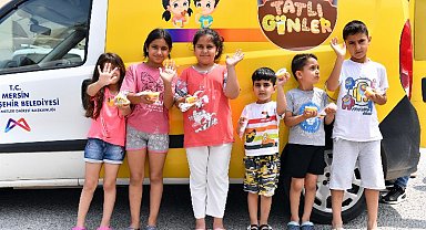 Bayramda çocukların dondurmaları Büyükşehir'den