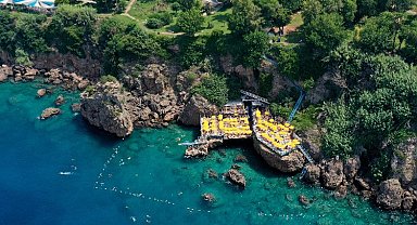 Bayramda falez plajlarına büyük ilgi