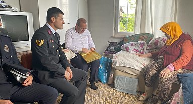 Bilecik'te şehit mezarları bayramda ziyaret edildi