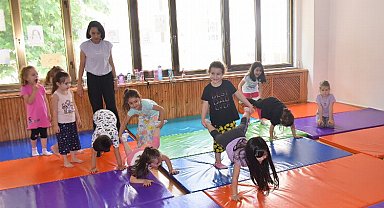 Bozüyük'te 'yaz spor' cimnastikle başladı