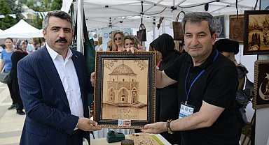 Bursa Yıldırım'da el emekleri görücüye çıkıyor