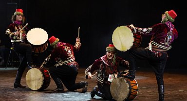 Bursa'da Karagöz Halk Dansları'ndan muhteşem final