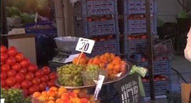 Bursa'da pazar tezgahları da ancak seyirlik!