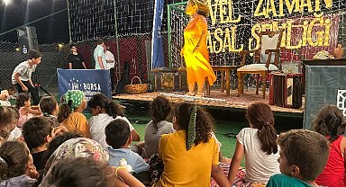 Bursa'dan depremzede çocuklara masallı moral