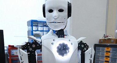 Bursalı firma insansı robotla ses getirecek