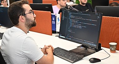 Bursalı gençler geleceği kodluyor