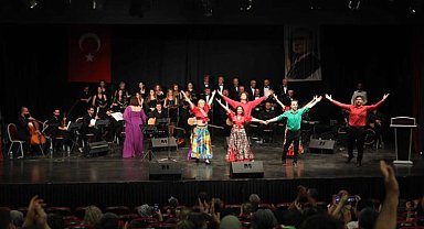 Büyükşehir "Yaza Merhaba" konseri düzenledi