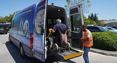 Çayırova Belediyesi'nden hasta nakil hizmeti