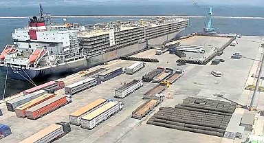 Çelebi Bandırma Limanı'nda canlı hayvan tahliyesi yönetim tarafından alınan önlemler ile hızlı sürüyor