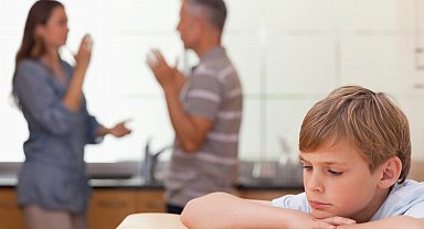 Çocukların cinsellik sorularına ebeveynler nasıl davranmalı?