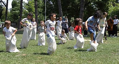 Çocukluğundaki eğlence Anne Şehir'de