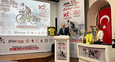 Cumhuriyet Bisiklet Turu'nda Müftüoğlu'ndan anlamlı jest