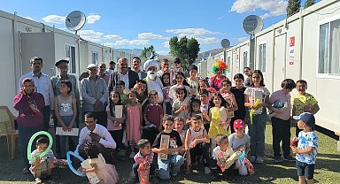 Depremzede çocuklar düzenlenen etkinlikle eğlendiler